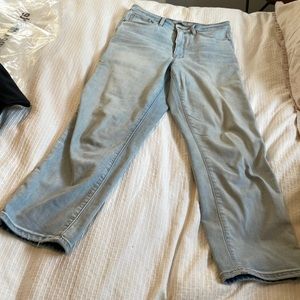 Athleta cropped denim blue jean in size 4 womens